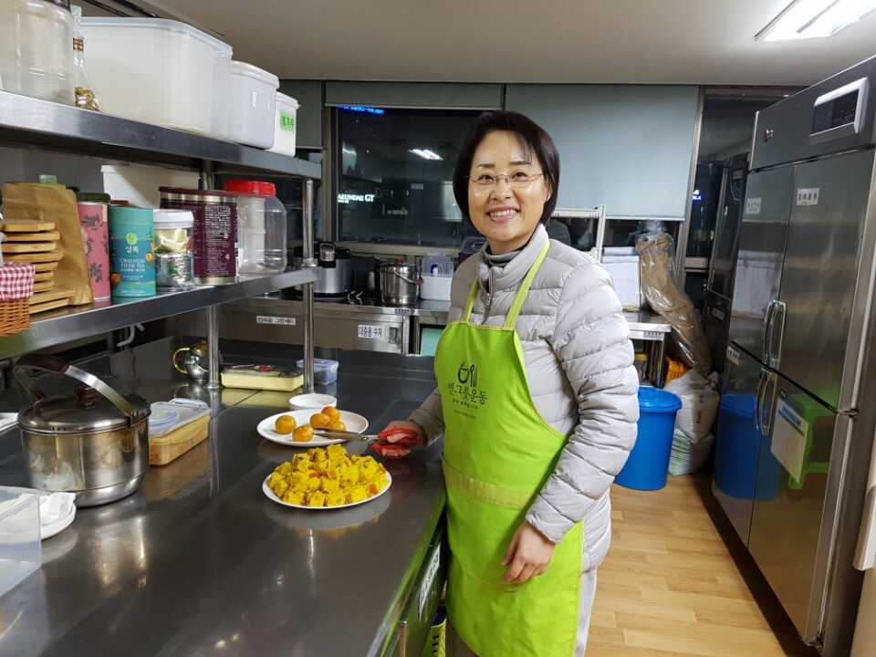 봉사란 내가 하고 싶은 걸 하는 게 아니라 상대가 원하는 것을  하는 것이다. (박미혜 님)