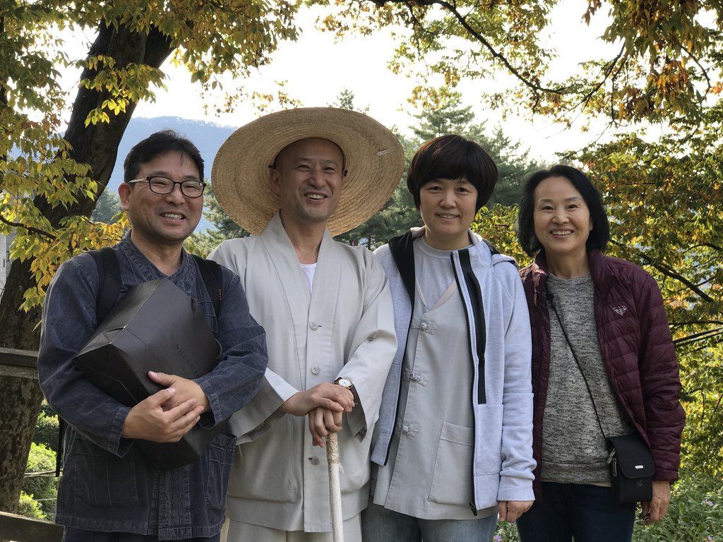 경전특강수련 때(왼쪽 첫번째 조길래 님) 