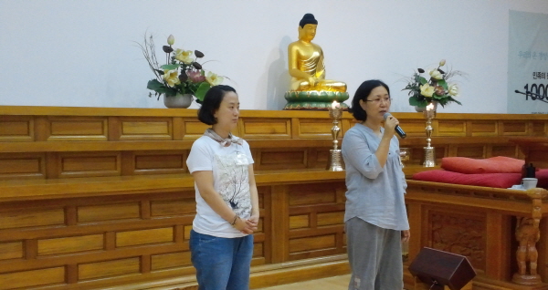 대구경북지부 리포터들, 왼쪽부터 영천법당 정수옥 님, 양덕법당 하상의 님