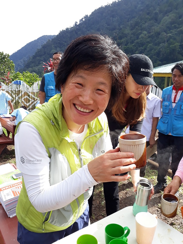 알라원 전속 커피 모델, 선주 법사님입니다.