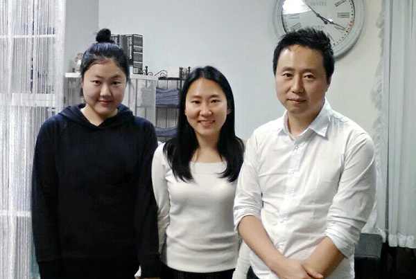 애들레이드 열린법회 도반들. 가운데에 애들레이드 열린법회 담당자 임춘영 님 애들레이드 열린법회 도반들. 가운데에 애들레이드 열린법회 담당자 임춘영 님