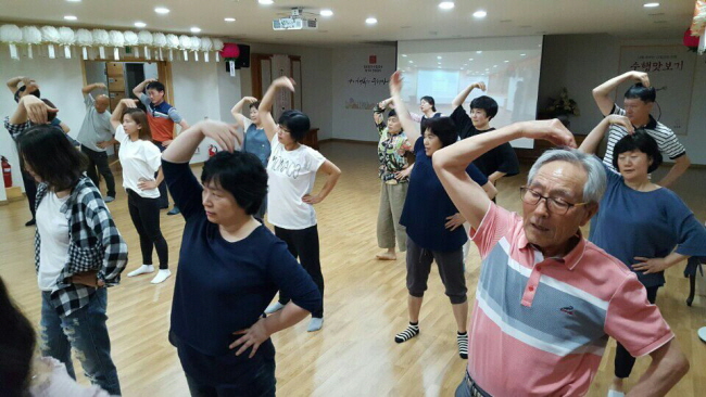 '내 나이가 어때서!'_70 청춘에도 함께 뛰고 날으며 깊은 울림을 주시는 도반님.