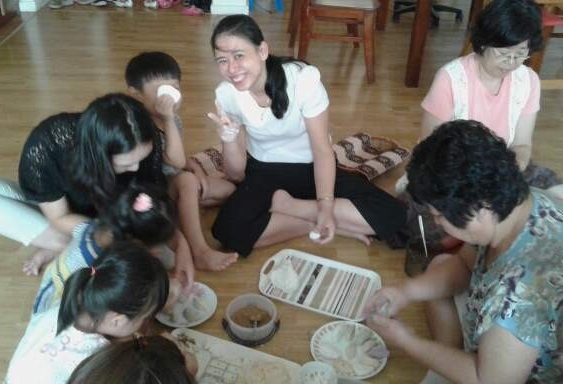 하노이 열린법회 송편 빚기