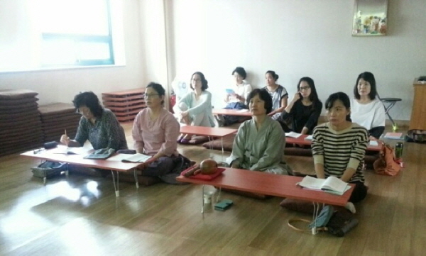 열공 중인 봄불교대학생들~~