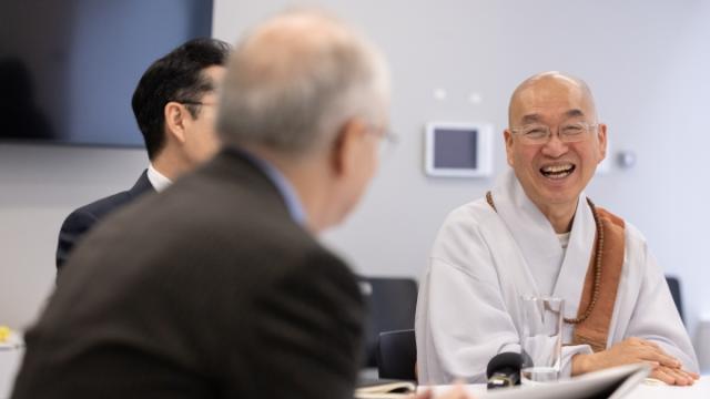 “다툼 후 남편이 말을 안 한 지 10개월이 되었습니다”