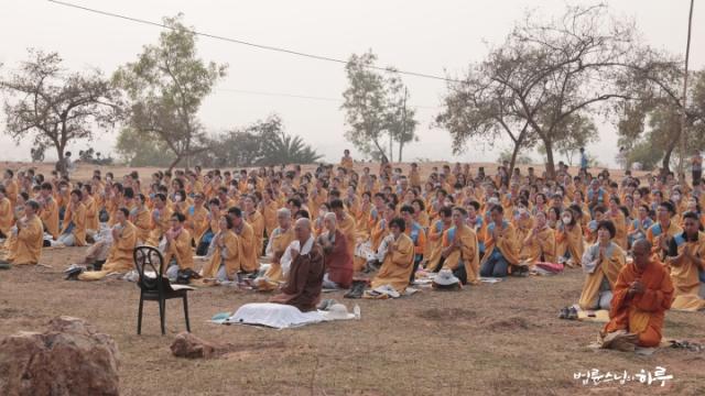 “부처님은 왜 6년의 고행 끝에 그 길을 내려놓으셨을까요?”