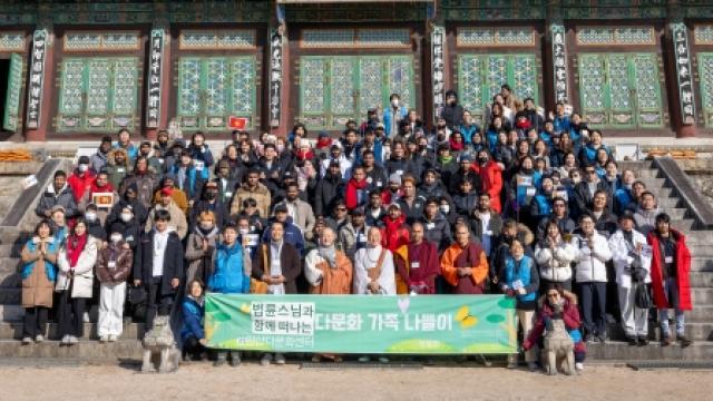 “왜 누구는 부자로 태어나고, 누구는 가난하게 태어납니까?”