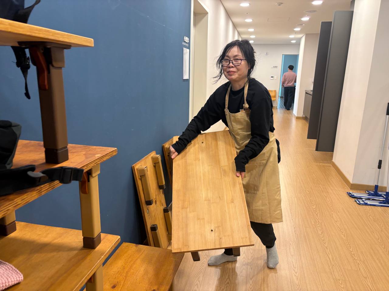 짐 보관소를 준비하는 신진화 님