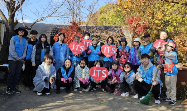 시흥 지역 봉사자 단체사진 시흥 지역 봉사자 단체사진