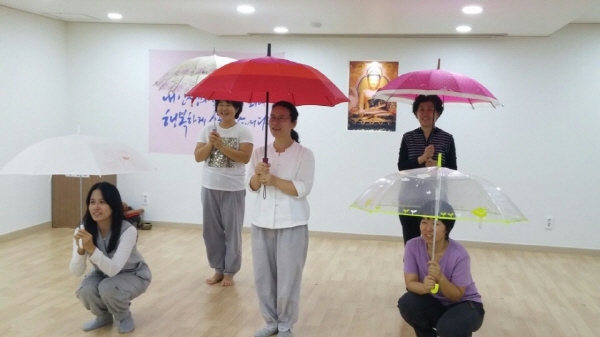 매일 모여서 연습하고 두북에서 정일사 회향하고 온 날도 어김없이 다시 연습!