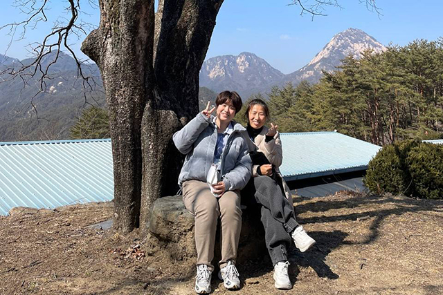 행복학교를 전법해준 이모와 함께(왼쪽이 유수경 님)