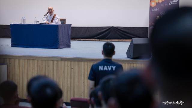 “독박 육아에 지친 아내, 데면데면해진 아이… 저는 어떻게 해야 할까요?”