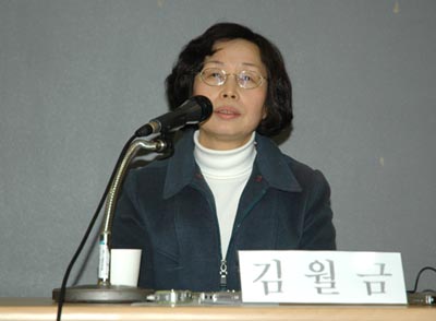 2008.12.21 빈그릇 토론회 참석한 김월금 보살님 (출처_ 에코붓다)