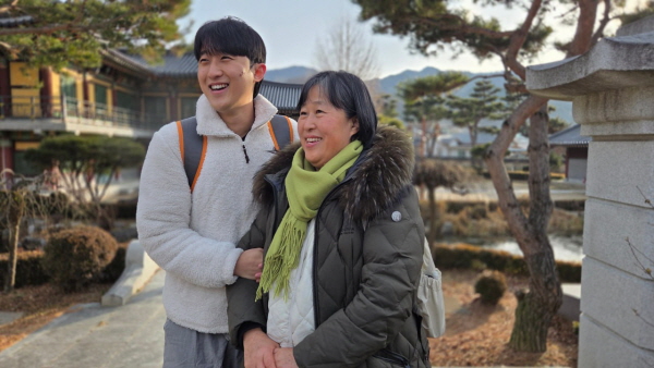 안기숙 님과 아들 유동욱 님