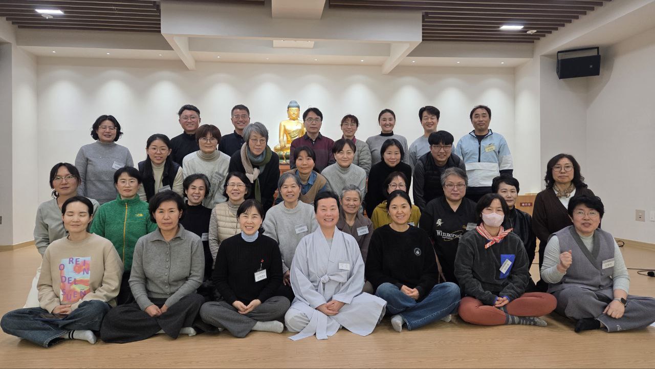 2025년 인도성지순례 OT (셋째 줄 왼쪽에서 네 번째 김성희 님) 2025년 인도성지순례 OT (셋째 줄 왼쪽에서 네 번째 김성희 님)