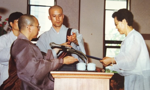 1999.6.21 백일법문 회향식(오른쪽 실상화 님) 1999.6.21 백일법문 회향식(오른쪽 실상화 님)