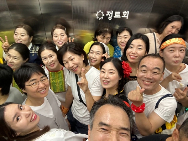  '우리'가 '나'를 기억하고 있습니다. 