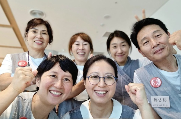 전법활동가 동기들과 (앞줄 가운데 김혜련 님)
