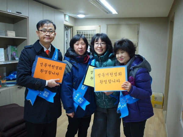 크고 작은 소임을 맡아 합심한 봉사자들