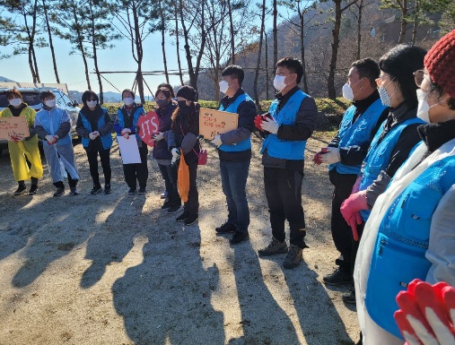 일과 수행의 통일, 시작 전 마음 나누기로 시작합니다