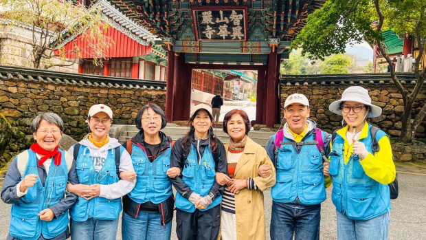 맨 왼쪽에서부터 두 번째 신둘자 님 맨 왼쪽에서부터 두 번째 신둘자 님