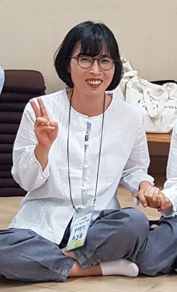 법당에서 허경옥 님 