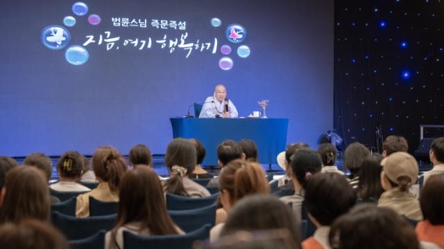 “여자친구의 부정적인 감정을 받아 주는 게 너무 힘듭니다”