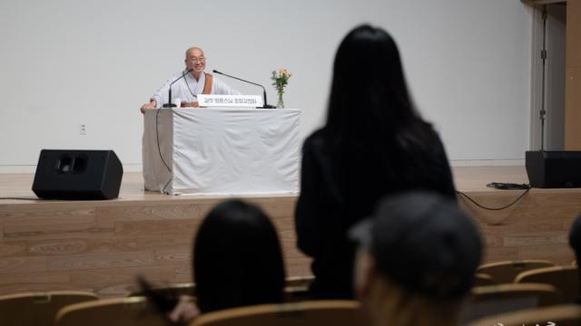 “메인 작가가 된 뒤, 책임감과 관계의 무게가 버겁습니다”