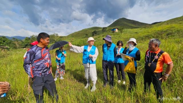 “사춘기 큰딸과 눈물 많은 둘째딸, 어떻게 키워야 할까요?”