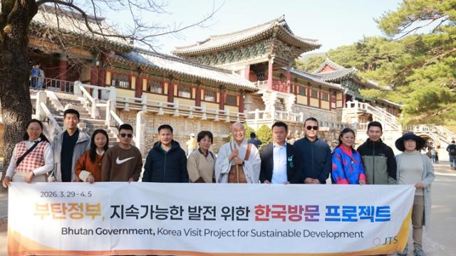 “죽음은 특별한 것이 아니라 일상 중 하나입니다.”