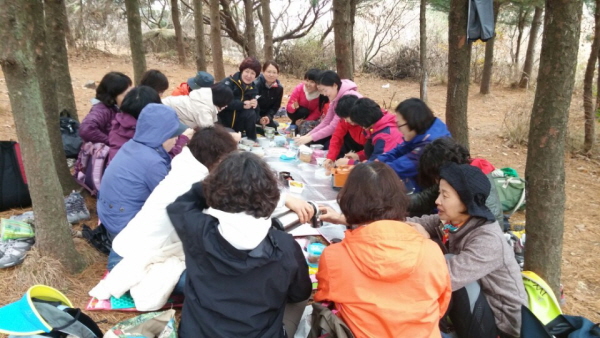 그 어떤 산해진미도 부럽지 않았던 맛난 점심이었습니다~