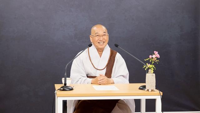 “기도의 역할은 무엇이며, 108배와 참회는 어떤 마음으로 해야 하나요?”