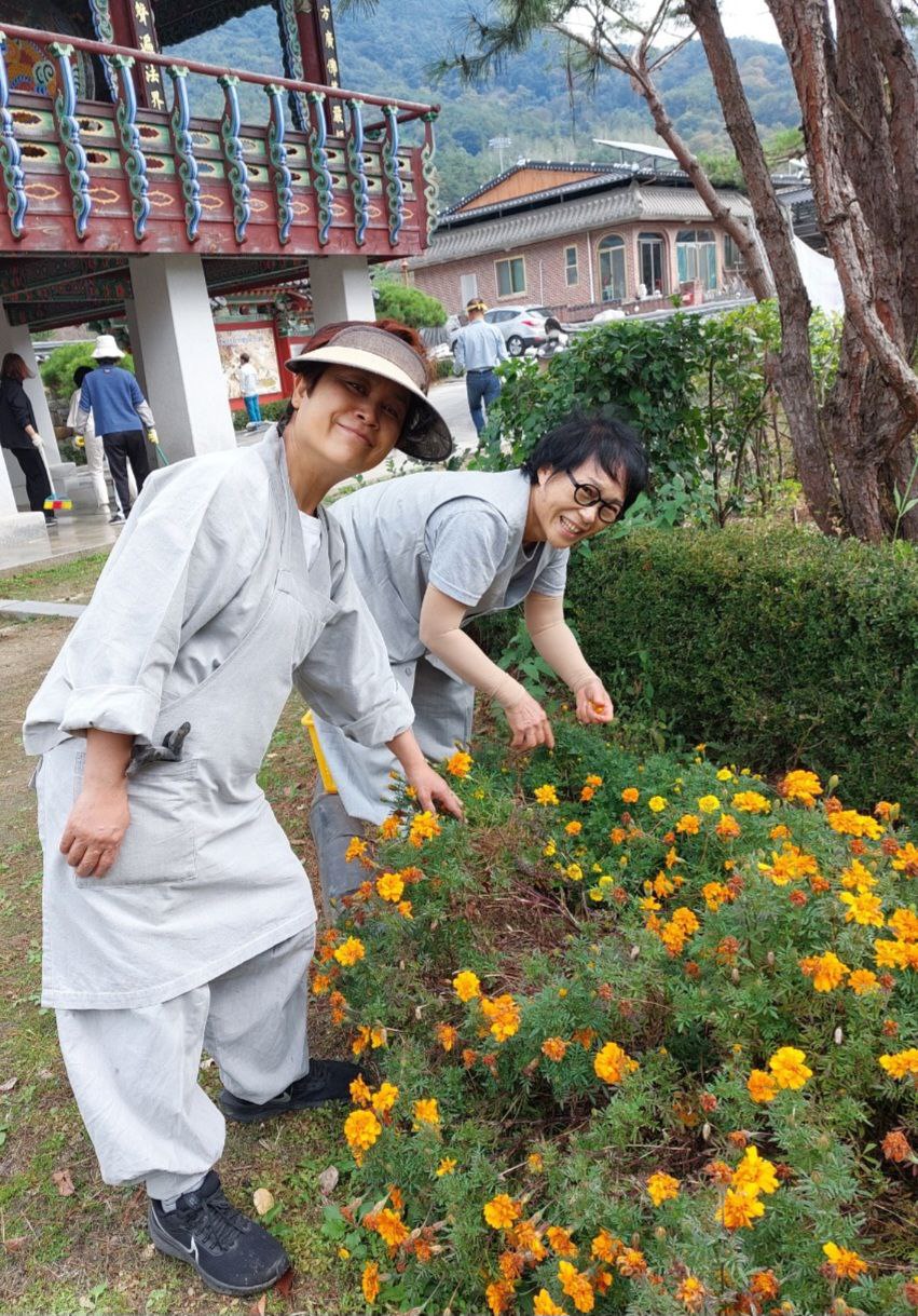 죽림정사에서(왼쪽 정형련 님)