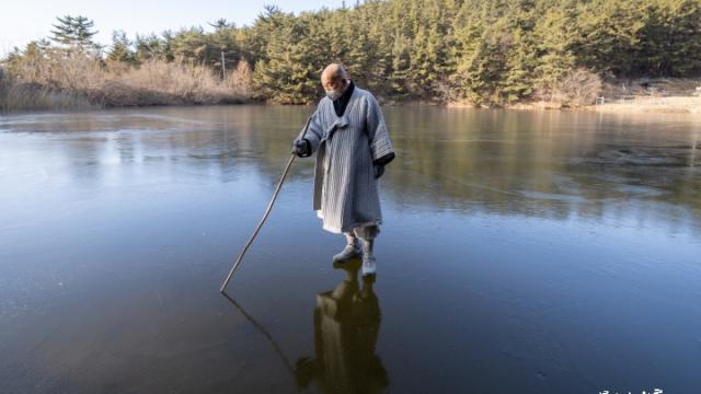 “그만두고 싶을 때마다, 스님은 어떻게 다시 일어섰을까요?”