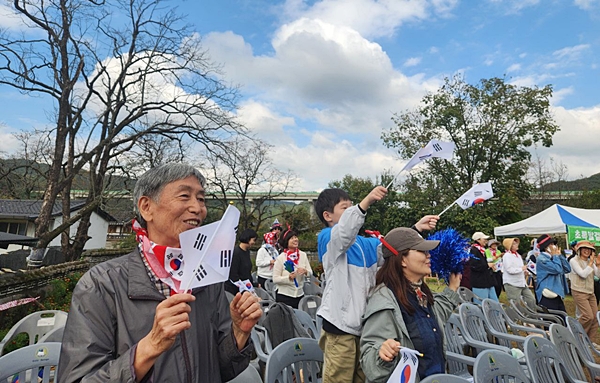 2025년 10월 용성조사 오도 139주년 기념법회(왼쪽 첫 번째 정태식 님)