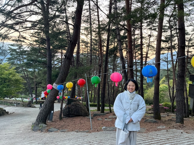 문경수련원 솔숲 길에서