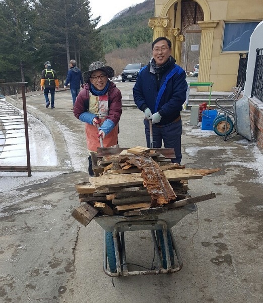 선유동 봉사 (왼쪽 강문수님)