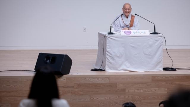 “속마음을 털어 놓을 친구가 없어요.