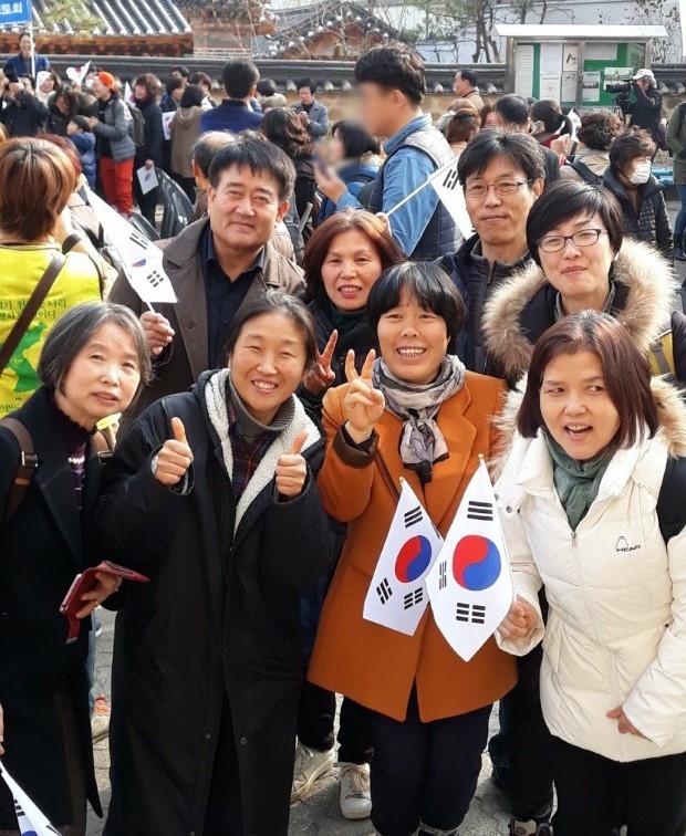 삼일절 100주년 기념행사에 참석중인 하덕진님(뒷줄 맨 왼쪽)