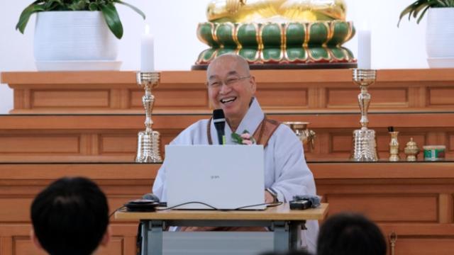 “수행자라면 스스로 괴롭지 않아야 합니다.”