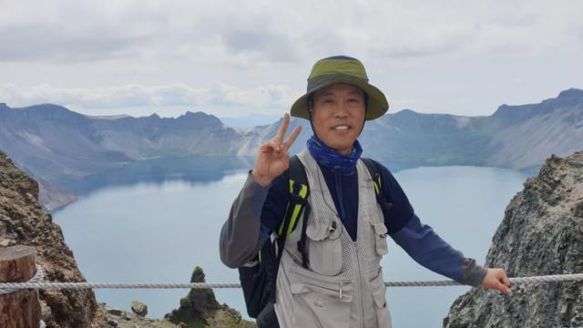 민족의 기상앞에 선 김두환 님