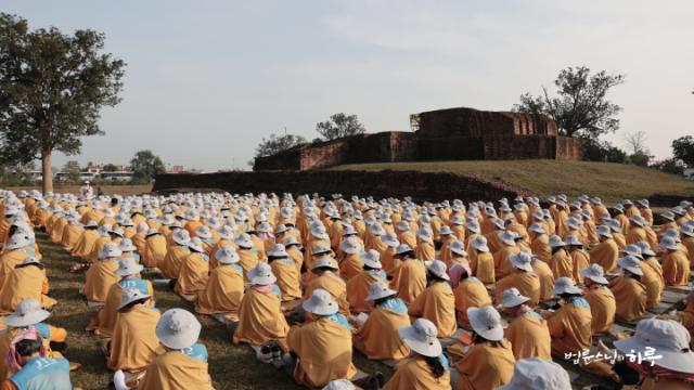“왕이 될 수 있었던 싯다르타, 그는 왜 왕궁을 떠났을까요?”