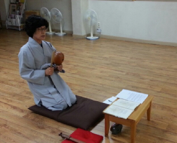 릴레이 정진. 오늘은 김은주 보살님 차례~~