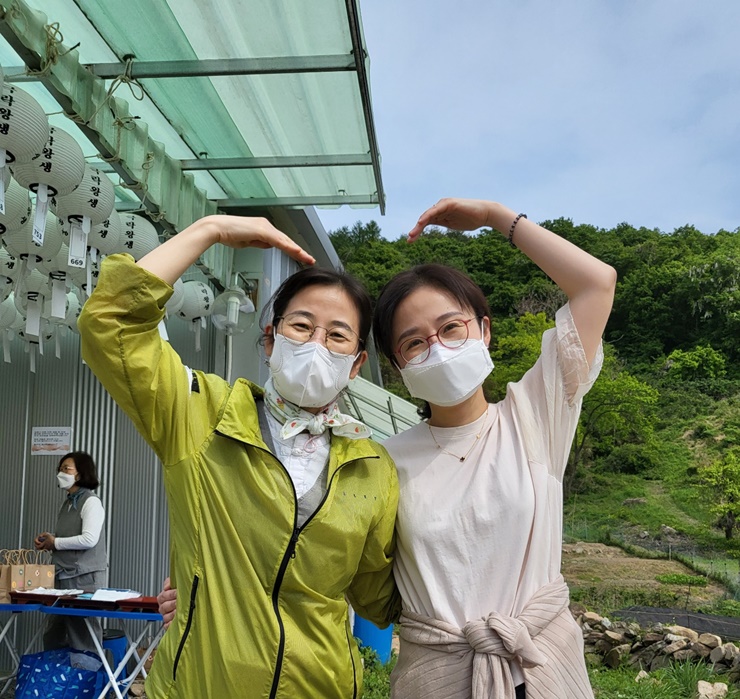 부처님오신날 경주남산 천룡사지에 가족들과 방문한날~ 정토회 도반과 함께