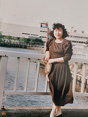 1990년 일본 여행 중 배영애 님