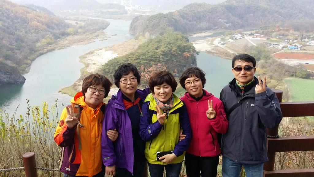 2014.11.2. 2학기 사찰순례(한반도지형 마을), 오른쪽 첫 번째 이상호거사님