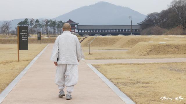 “육아휴직 후 복직했지만, 마음이 힘듭니다.”