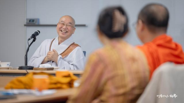 “사이비 종교에서 12년, 인생을 허비했다는 자괴감이 듭니다”