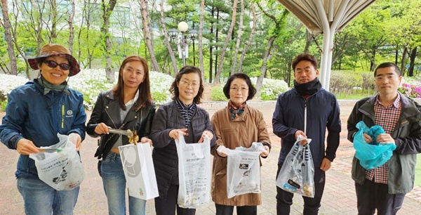 2024년 불교대학 환경실천 (왼쪽 첫 번째 양미경 님)