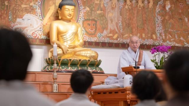 “서로 다름을 인정할 때 비로소 평화가 시작됩니다”